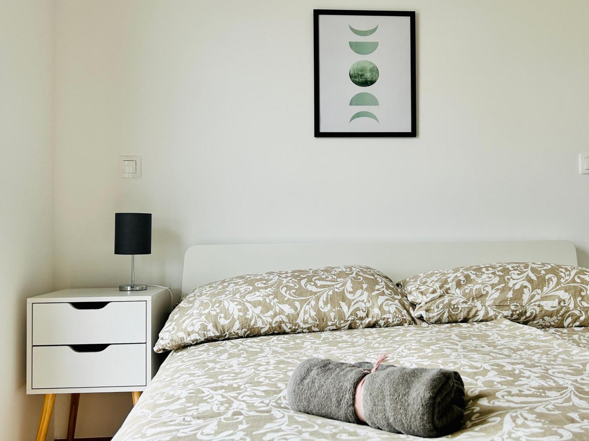 Modern Apartment With Balcony & Free Parking - Nearby Metro เวียนนา ภายนอก รูปภาพ