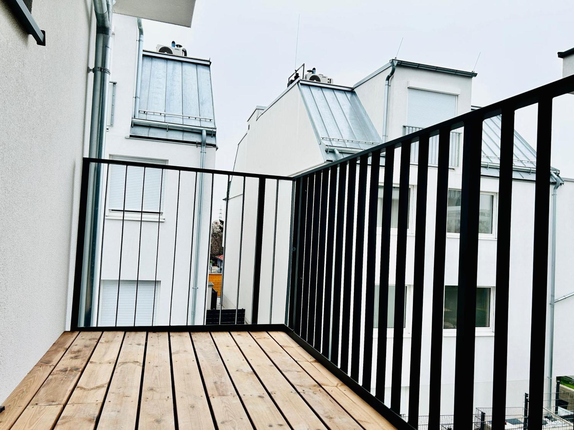 Modern Apartment With Balcony & Free Parking - Nearby Metro เวียนนา ภายนอก รูปภาพ