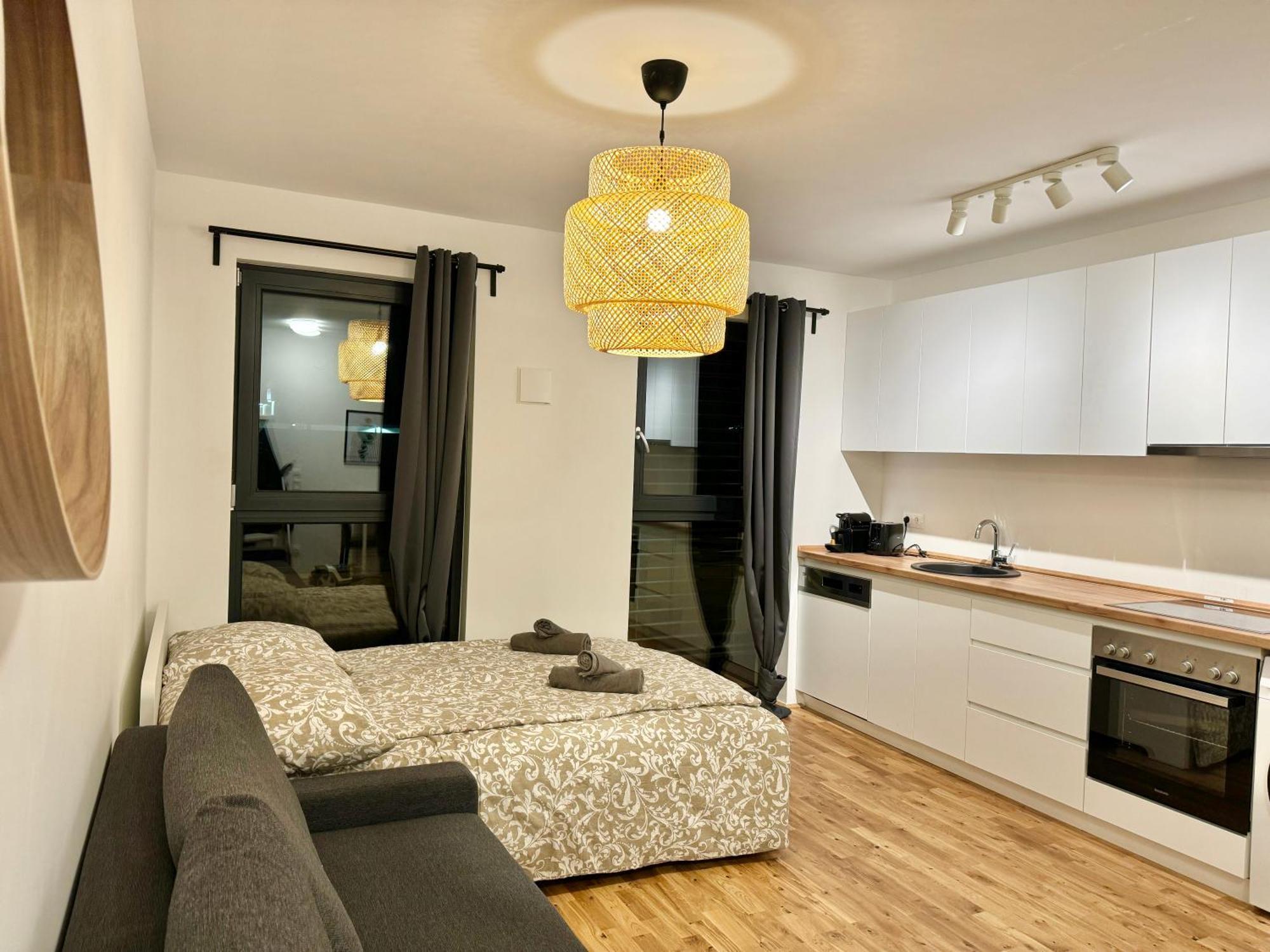 Modern Apartment With Balcony & Free Parking - Nearby Metro เวียนนา ภายนอก รูปภาพ